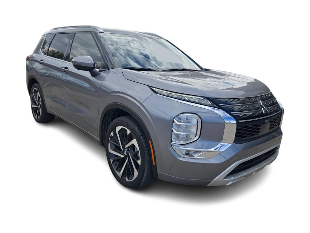 Thumbnail: 2024 Mitsubishi Outlander - 19