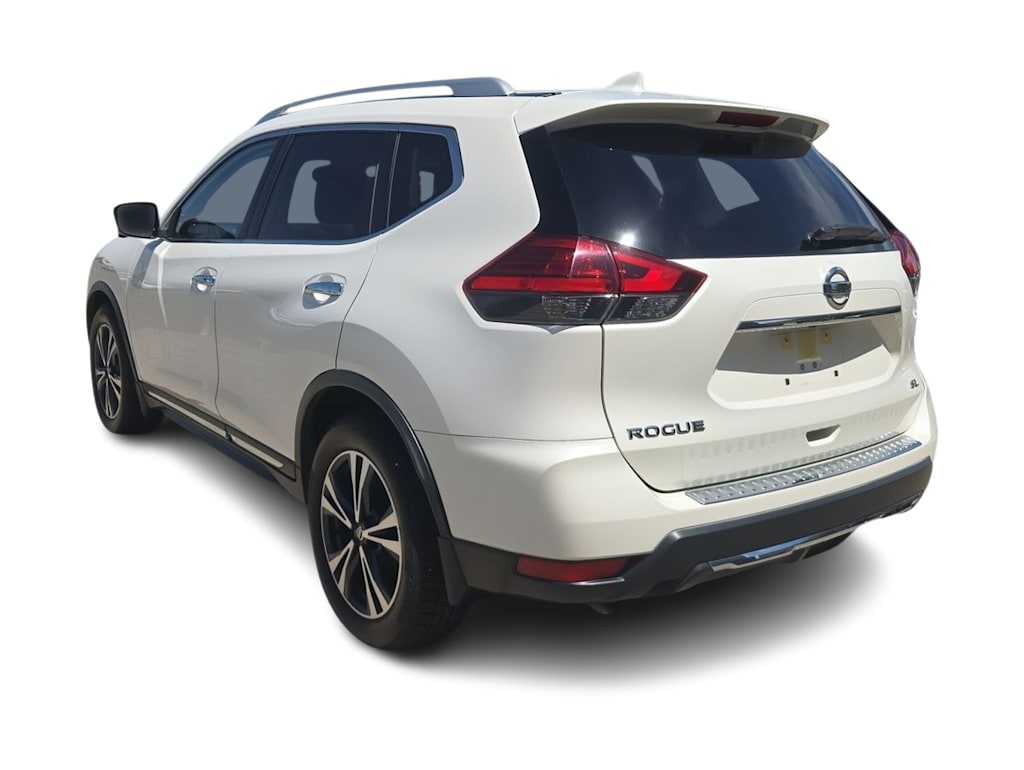 Thumbnail: 2017 Nissan Rogue - 4
