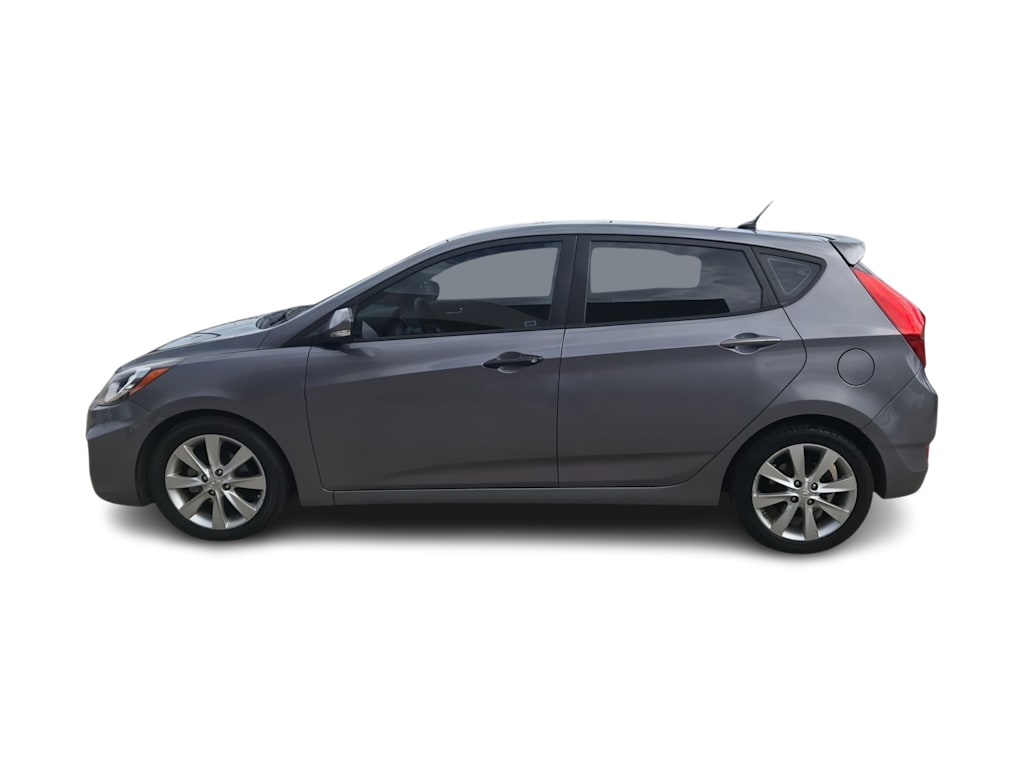 Thumbnail: 2013 Hyundai Accent - 3