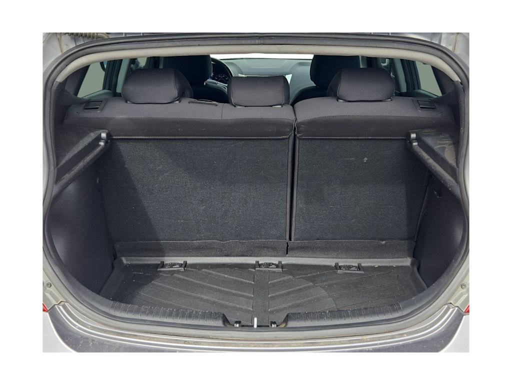 Thumbnail: 2013 Hyundai Accent - 17