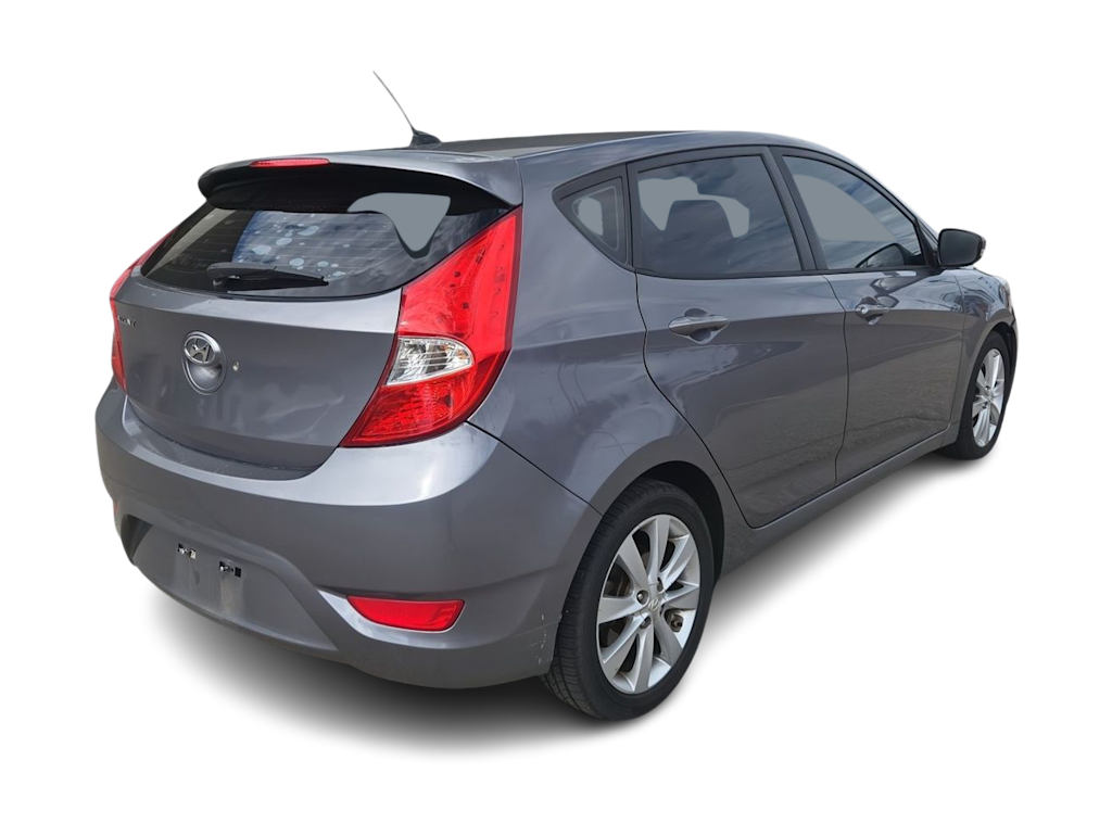 Thumbnail: 2013 Hyundai Accent - 21