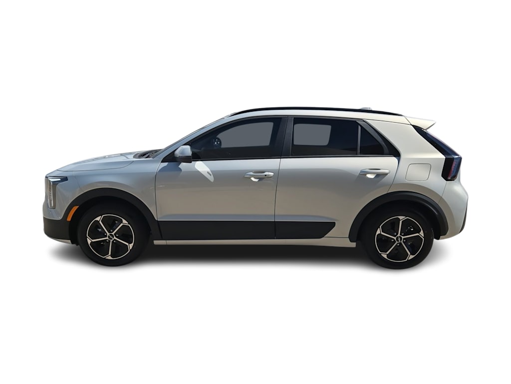 Thumbnail: 2027 Kia Niro - 3