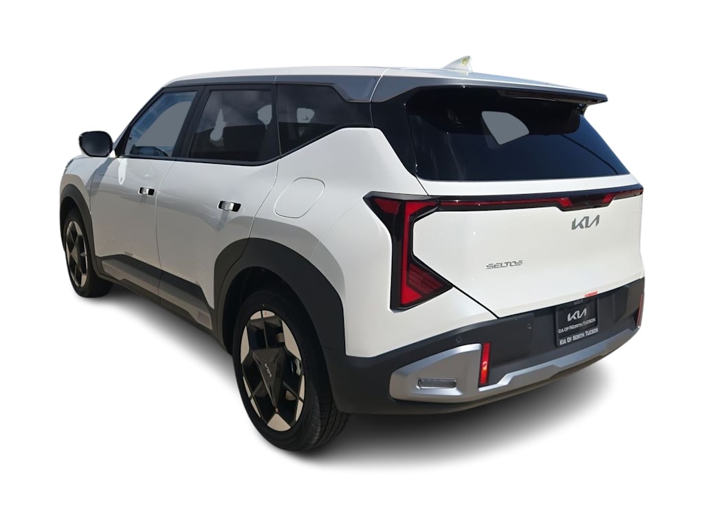 Thumbnail: 2027 Kia Seltos - 4
