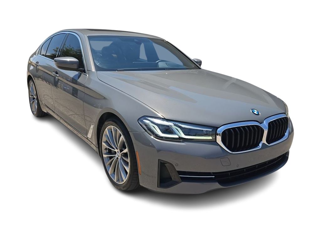 Thumbnail: 2022 BMW 5 Series - 22