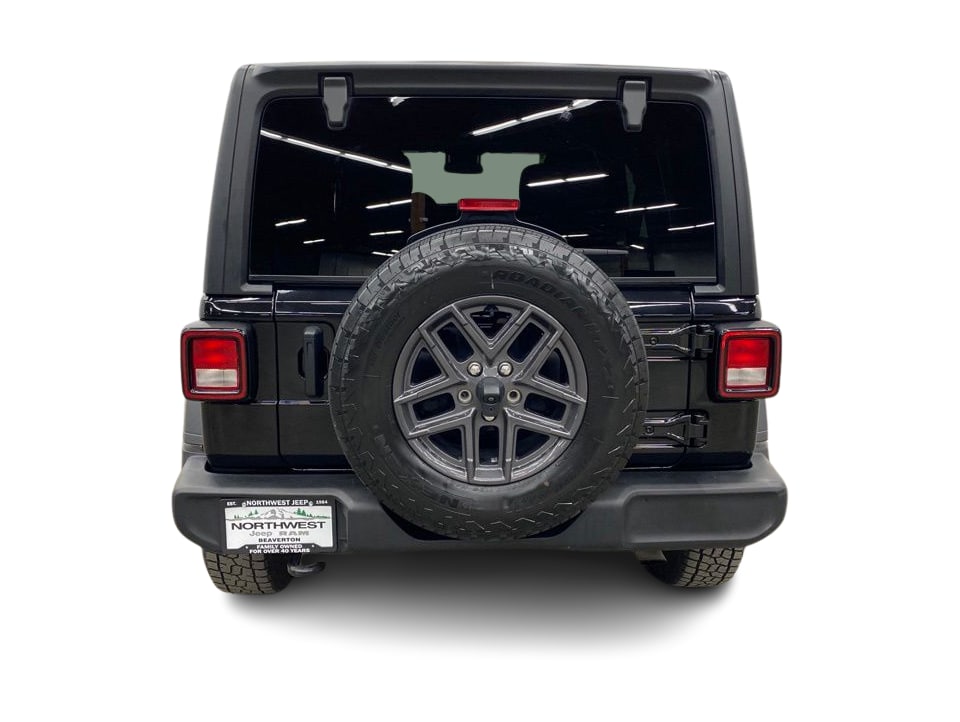 Thumbnail: 2024 Jeep Wrangler - 5