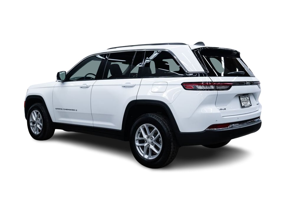 Thumbnail: 2023 Jeep Grand Cherokee - 3