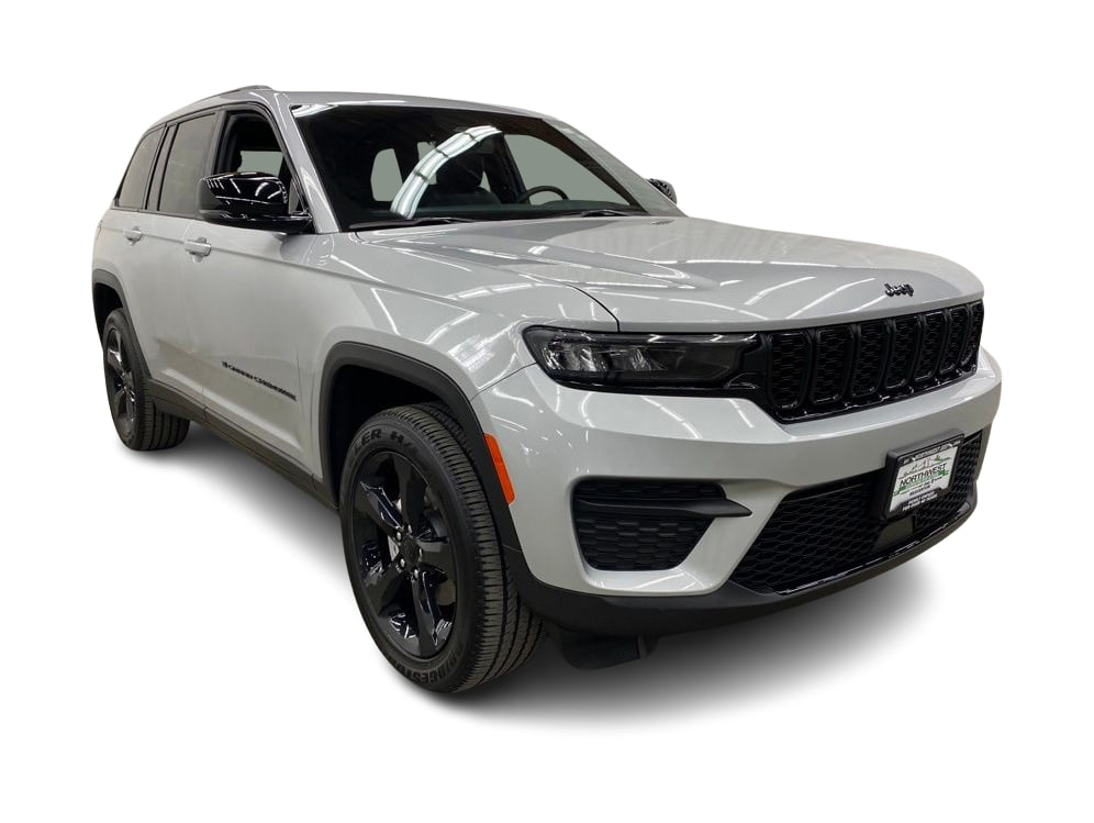 Thumbnail: 2023 Jeep Grand Cherokee - 23