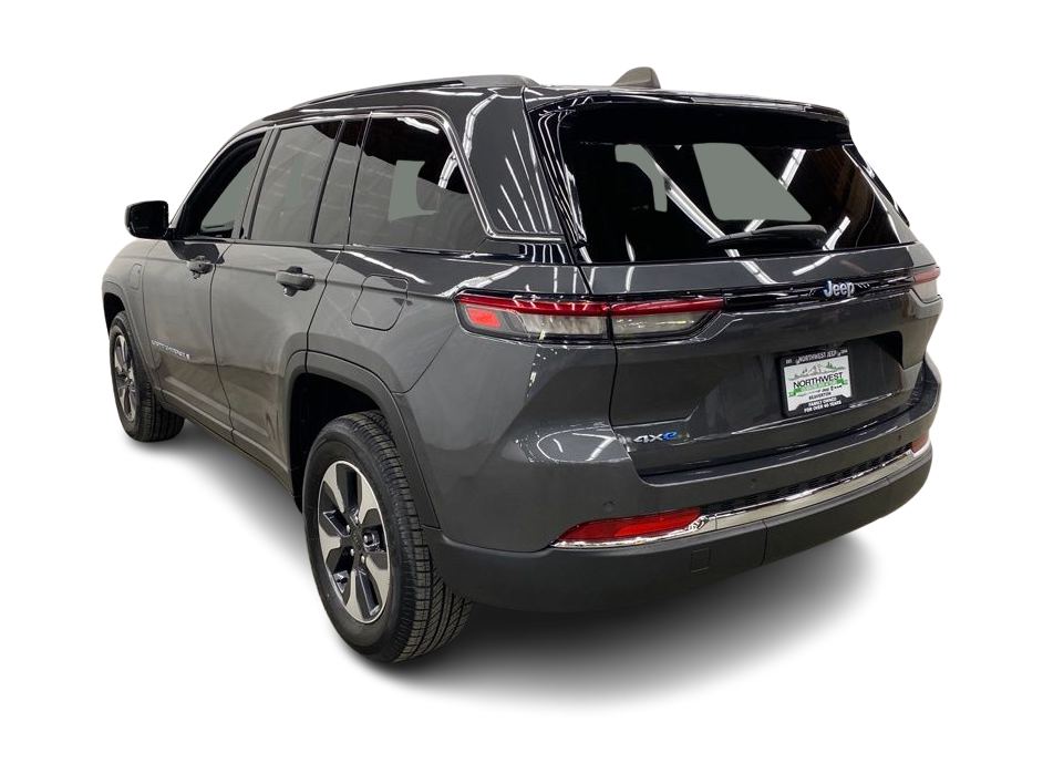 Thumbnail: 2024 Jeep Grand Cherokee - 4