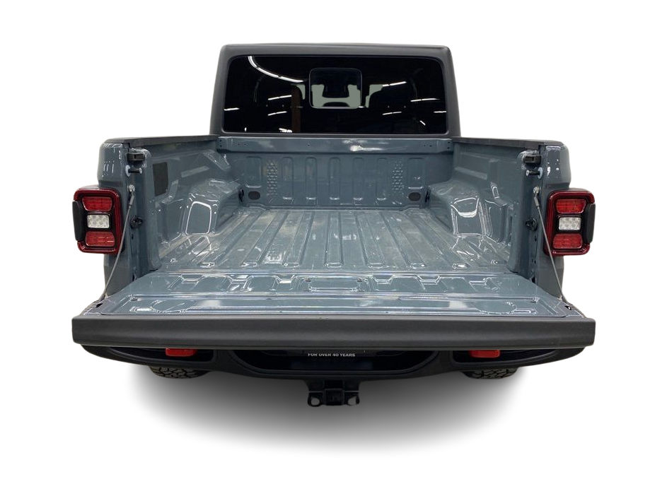 Thumbnail: 2026 Jeep Gladiator - 16