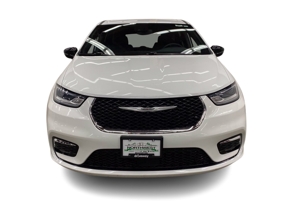 Thumbnail: 2025 Chrysler Pacifica - 6