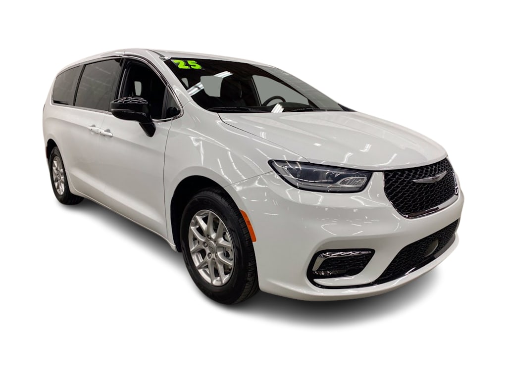 Thumbnail: 2025 Chrysler Pacifica - 21