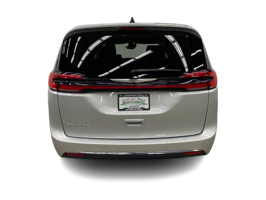 Thumbnail: 2024 Chrysler Pacifica - 5