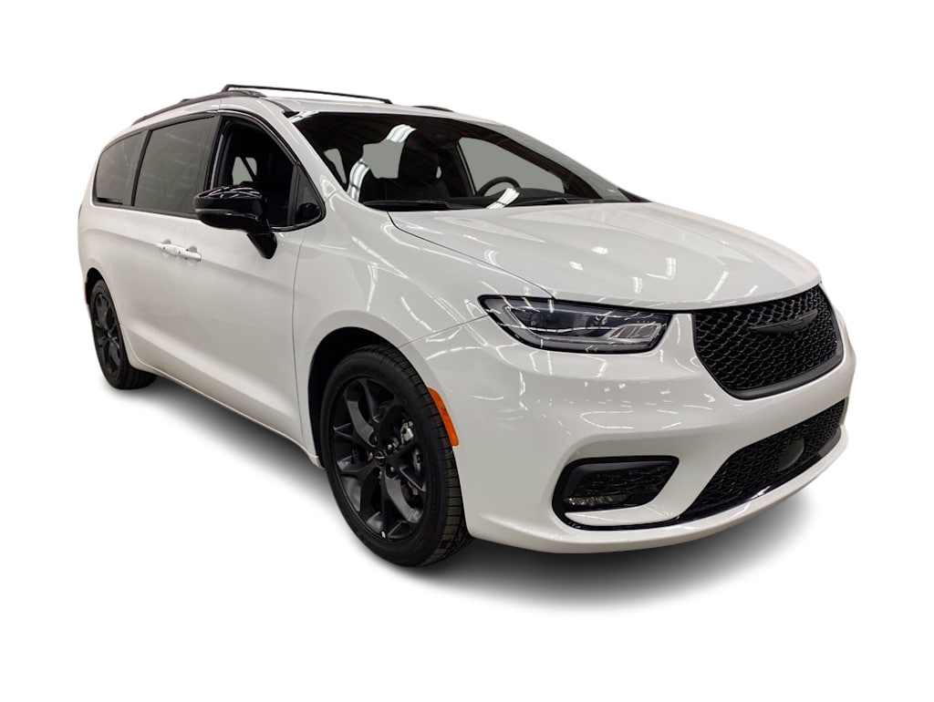 Thumbnail: 2025 Chrysler Pacifica - 20