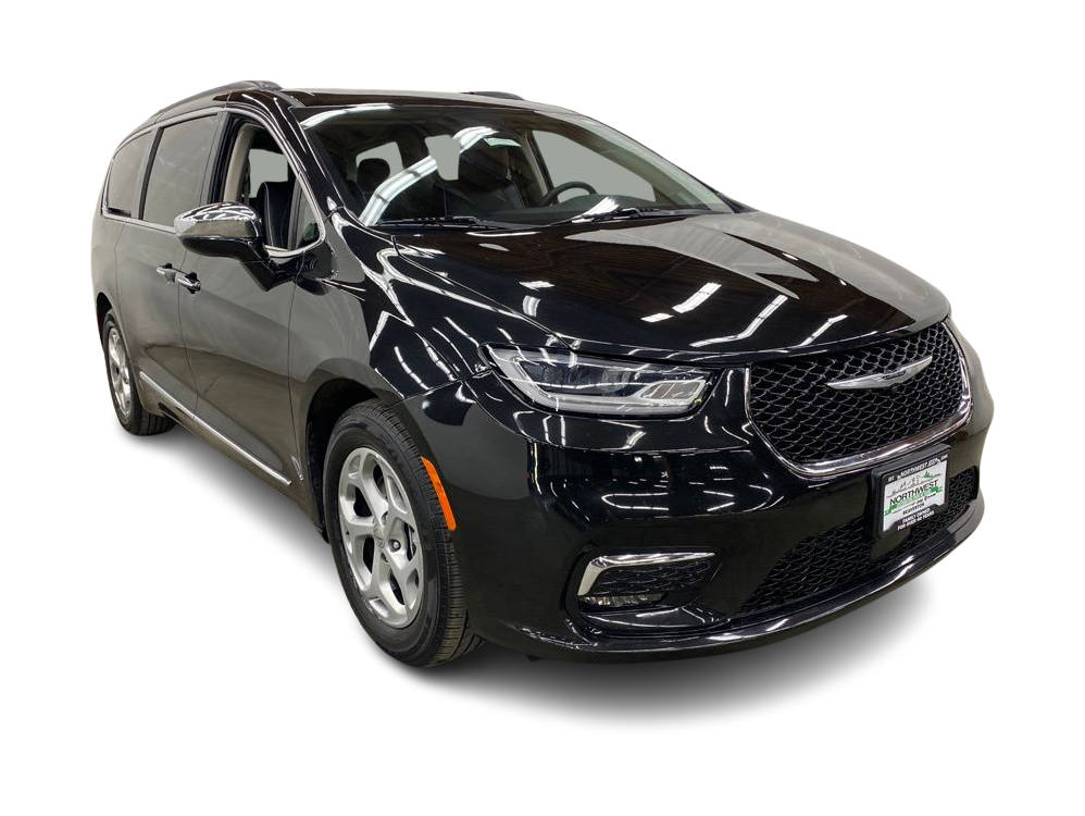 Thumbnail: 2023 Chrysler Pacifica - 22