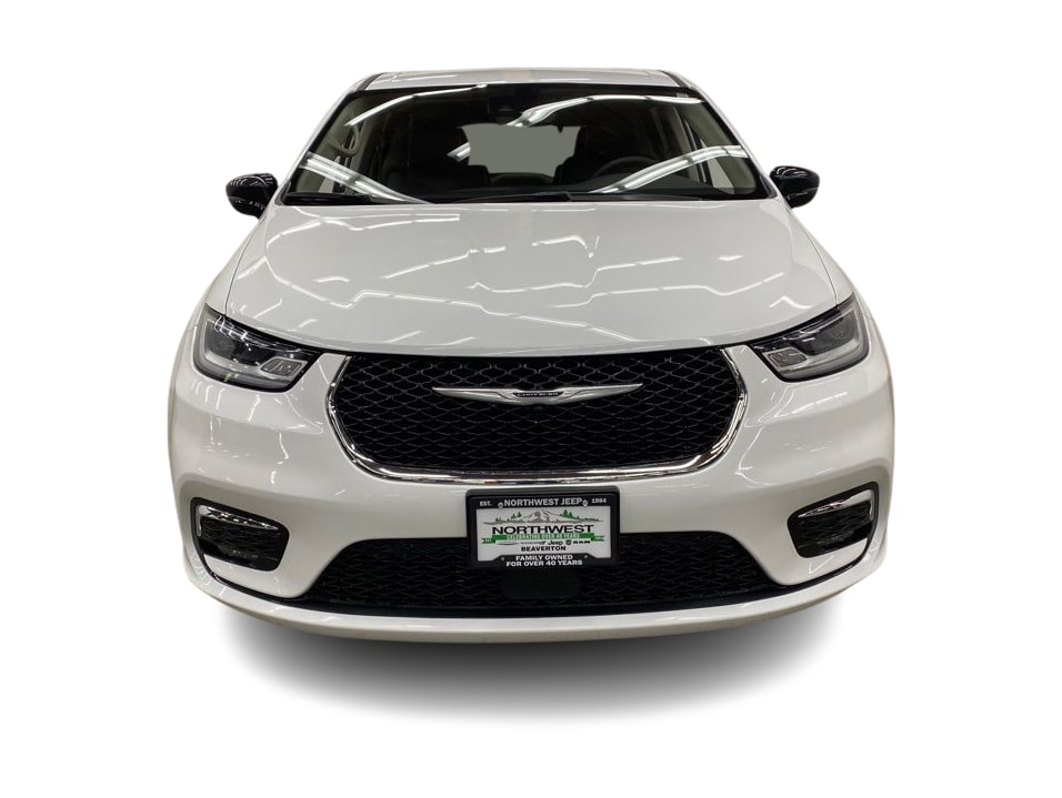 Thumbnail: 2024 Chrysler Pacifica - 6