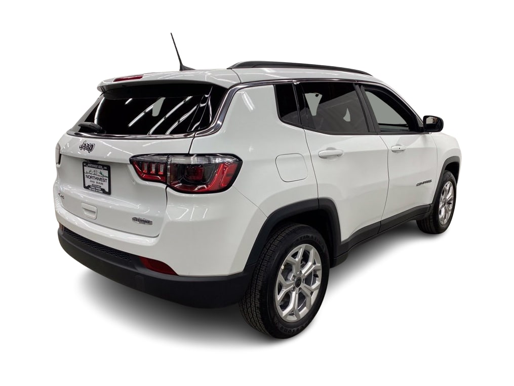 Thumbnail: 2025 Jeep Compass - 21