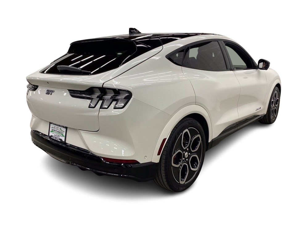 Thumbnail: 2022 Ford Mustang Mach-E - 18