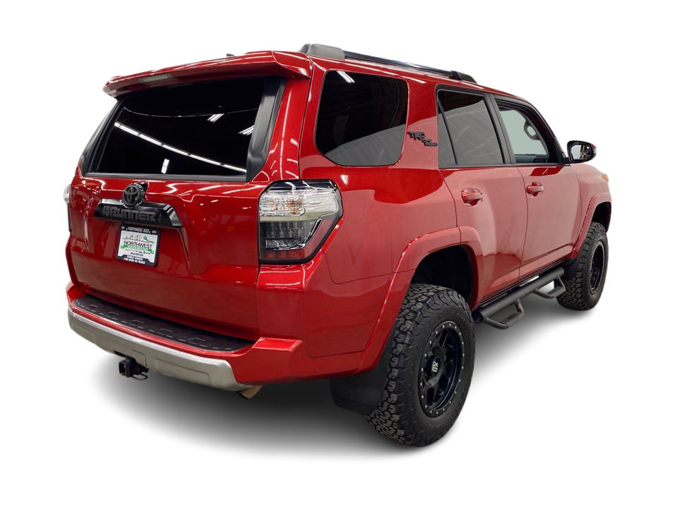 Thumbnail: 2020 Toyota 4Runner - 20