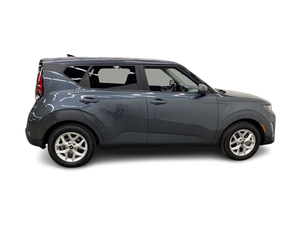 Thumbnail: 2023 Kia Soul - 18
