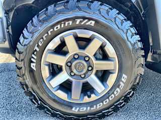 2014 Toyota FJ Cruiser Base - Photo 12