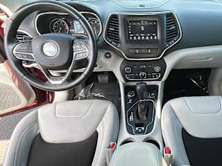 2021 Jeep Cherokee Latitude Plus - Photo 19