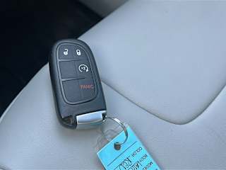2021 Jeep Cherokee Latitude Plus - Photo 23