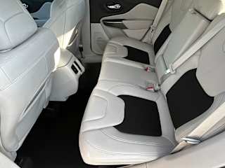 2021 Jeep Cherokee Latitude Plus - Photo 18