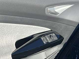 2026 Volkswagen ID.4 PRO - Photo 3