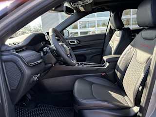 2026 Jeep Compass Trailhawk - Photo 11