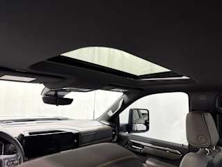 2025 Chevrolet Silverado 2500HD ZR2 - Photo 27