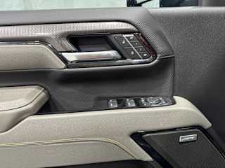 2025 Chevrolet Silverado 2500HD ZR2 - Photo 28