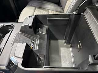 2025 Chevrolet Silverado 2500HD ZR2 - Photo 15