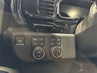 2025 Chevrolet Silverado 2500HD ZR2 - Photo 3