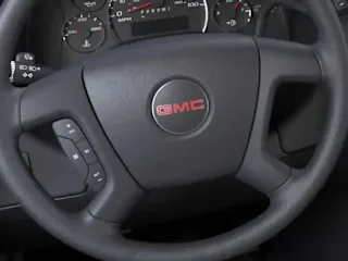 2025 GMC Savana Passenger LT - Photo 27