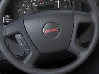 2025 GMC Savana Passenger LT - Photo 19