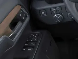 2026 GMC Sierra 2500HD SLT - Photo 2
