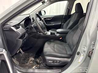 2023 Toyota RAV4 XLE - Photo 15