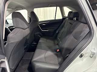 2023 Toyota RAV4 XLE - Photo 17