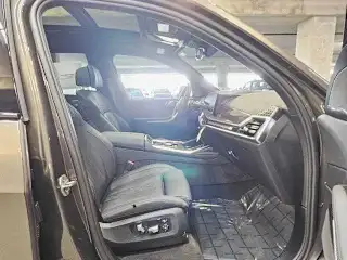 2026 BMW X7 M60i - Photo 17
