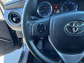 Used 2018 Toyota Corolla LE with VIN 2T1BURHEXJC033631 for sale in Casper, WY