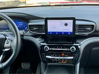 2022 Ford Explorer ST - Photo 39