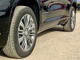 2027 GMC Acadia Denali - Photo 33