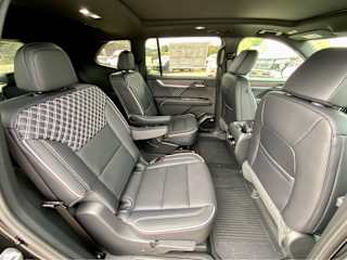 2027 GMC Acadia Denali - Photo 36