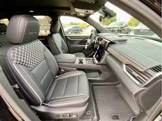 2027 GMC Acadia Denali - Photo 17