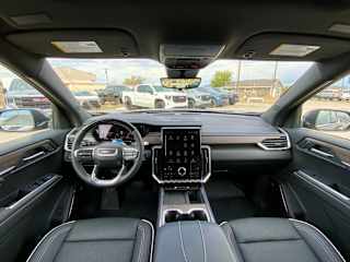 2027 GMC Acadia Denali - Photo 8
