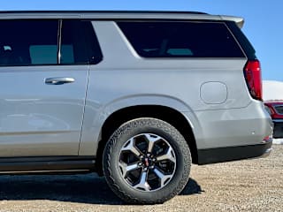 2026 GMC Yukon XL AT4 Ultimate - Photo 14