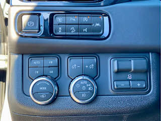 2026 GMC Yukon XL AT4 Ultimate - Photo 43