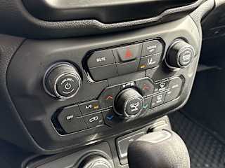 2023 Jeep Renegade Latitude - Photo 35