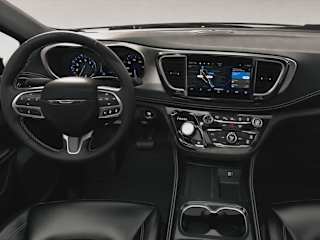 2027 Chrysler Pacifica Limited - Photo 9