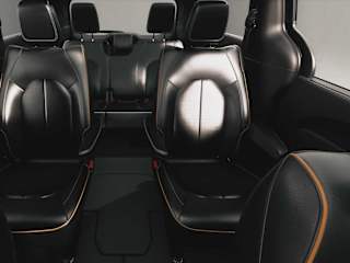2027 Chrysler Pacifica Limited - Photo 10